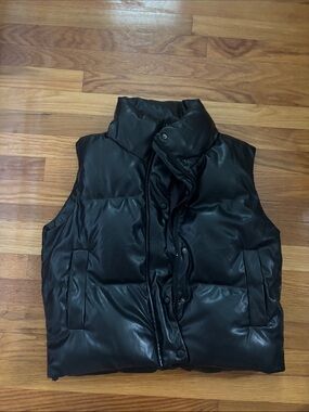 Black Puffer Vest - Lightweight Insulated Shell